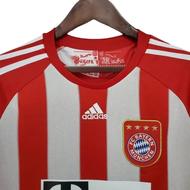 Bayern Munich Retro 10/11 Home Jersey