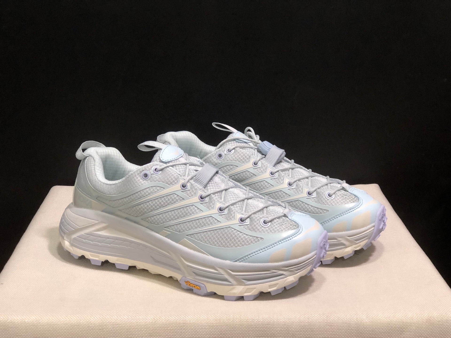 HOKA ONE ONE Mafate three 2